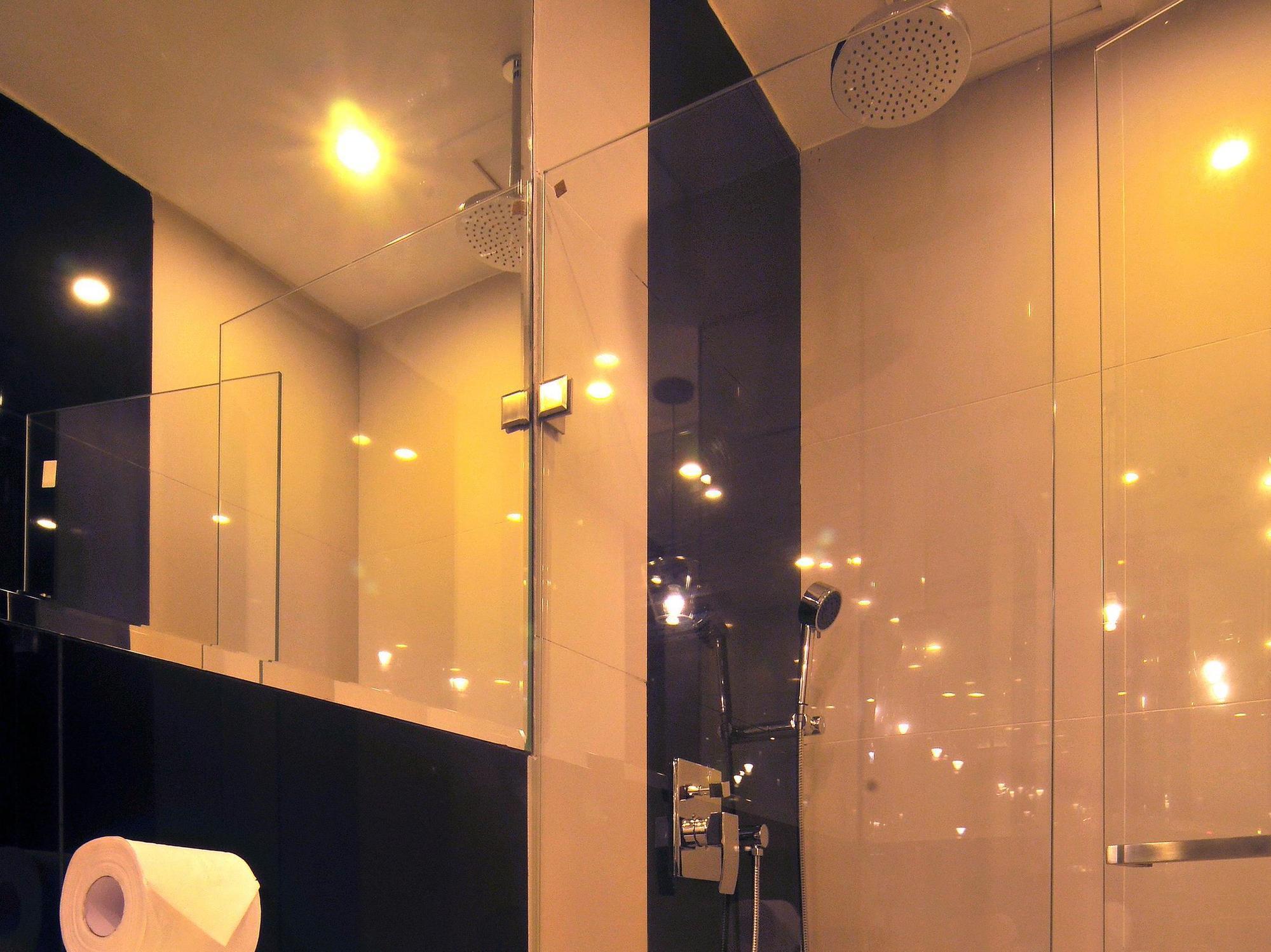 Hive Hotel Quezon City Eksteriør billede