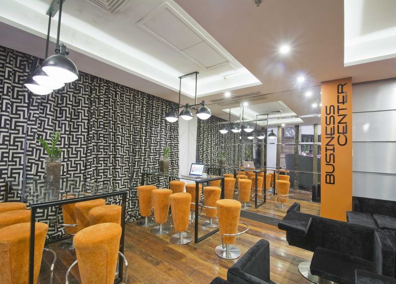 Hive Hotel Quezon City Eksteriør billede